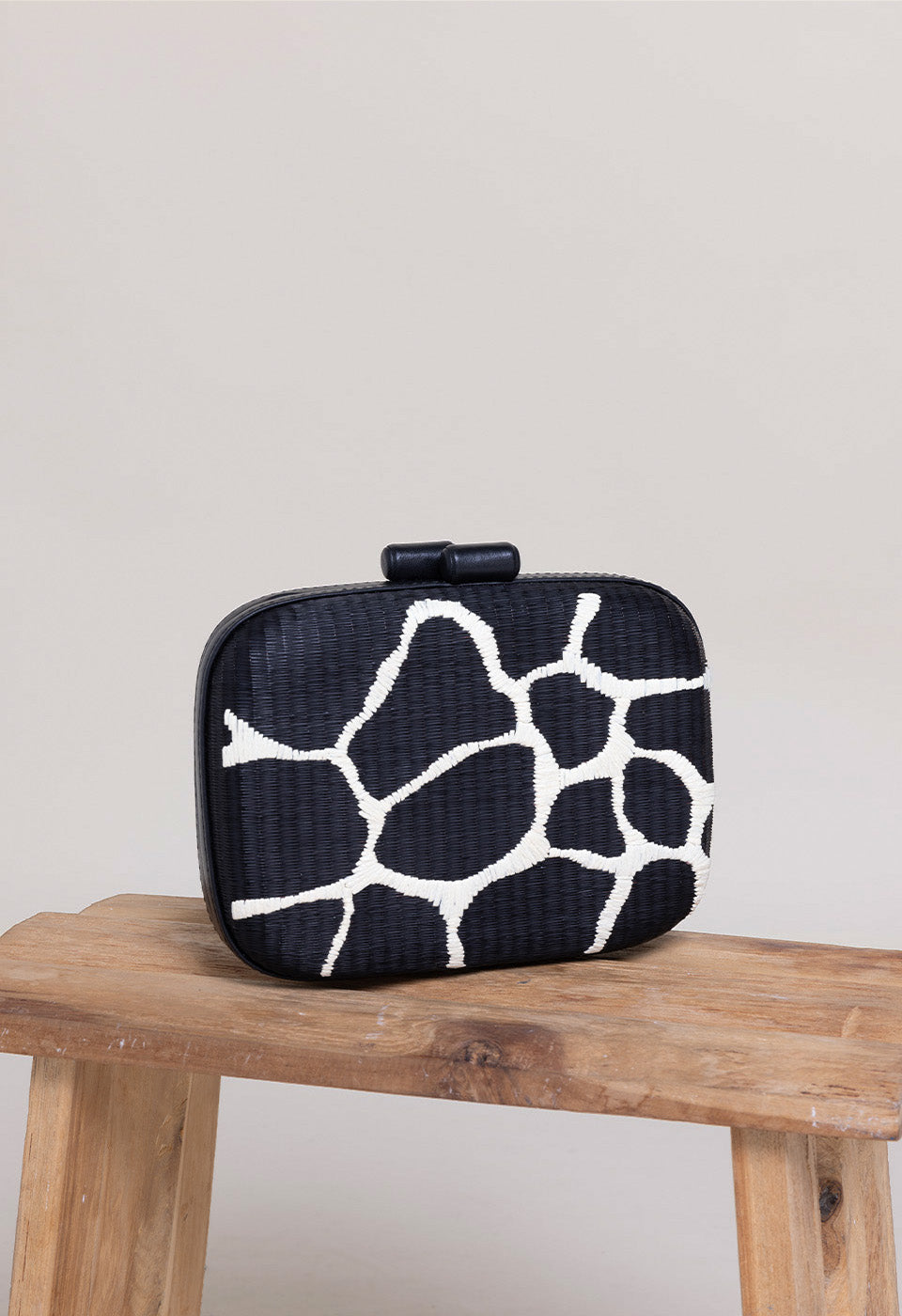 GIRAFFE CLUTCH Scarlett Poppies Bags