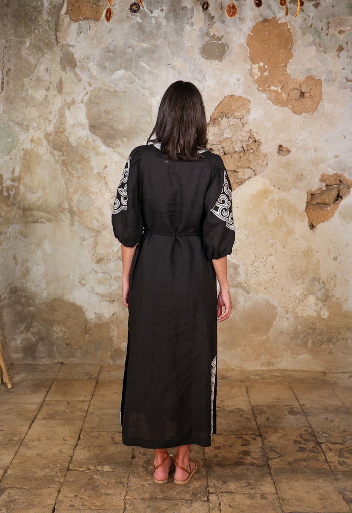 CONTRAST ART LONG - THE CONTRAST APPLIQUE EMBROIDERY LONG KAFTAN DRESS Scarlett Poppies Dresses, Beach